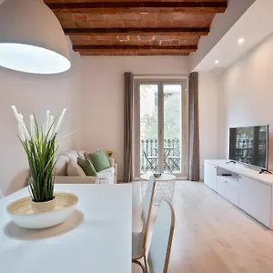 sant-pau-suites.catalonia-hotels.com/